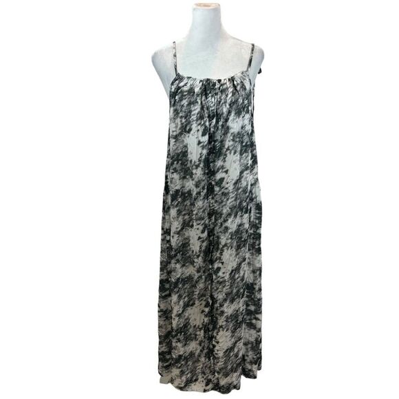 Ladies The Open Brand Black and White Tie Dye Long Button Front Swim Cover Up - Picture 5 of 13